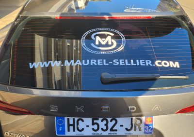 Photo d'une voiture arrière avec un covering pour Maurel Sellier.